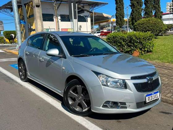 CHEVROLET CRUZE 1.8 LT SPORT6 16V FLEX 4P MANUAL CHEVROLET CRUZE 1.8 LT SPORT6 16V FLEX 4P MANUAL